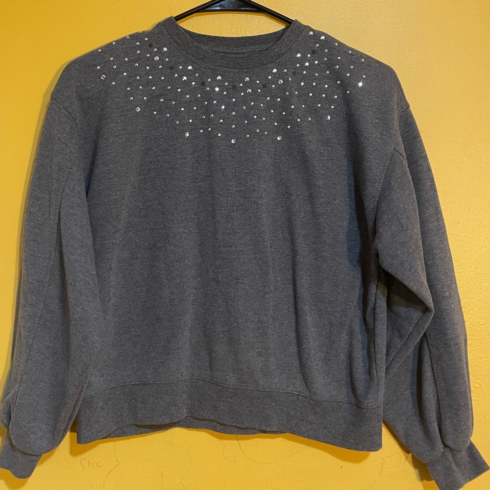 Zara Gray Kids Matching Set Top with Pearl Accents